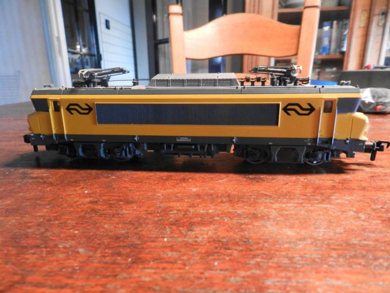 Roco 43495 netherlands state 1600形電気機関車｜HOゲージ